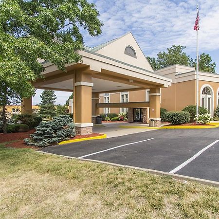 Greenridge Hotel Wickliffe Extérieur photo