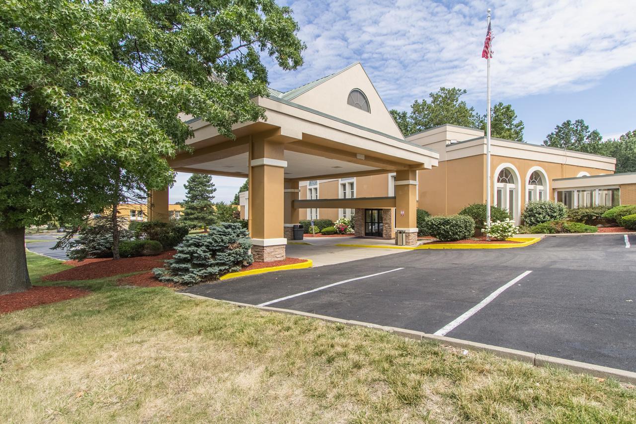 Greenridge Hotel Wickliffe Extérieur photo
