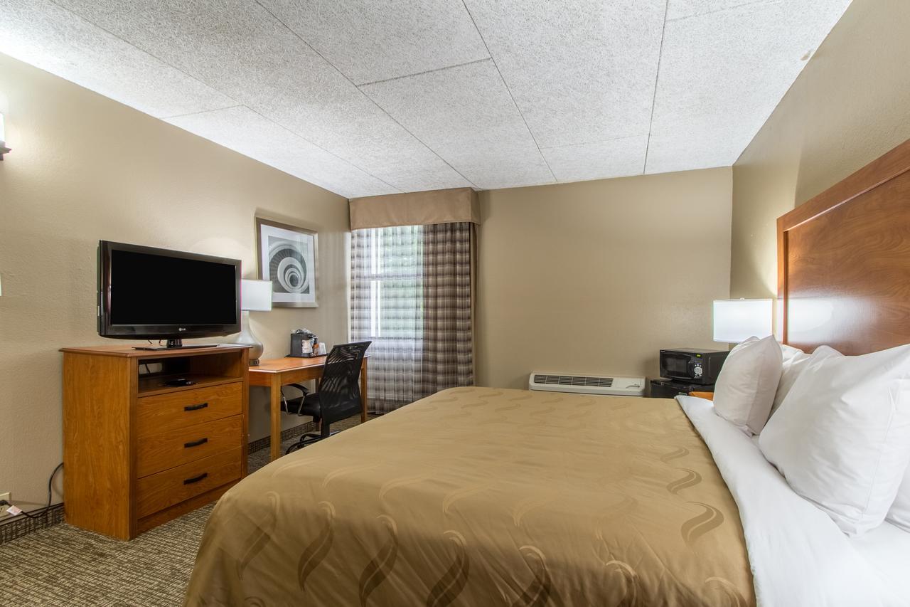 Greenridge Hotel Wickliffe Extérieur photo