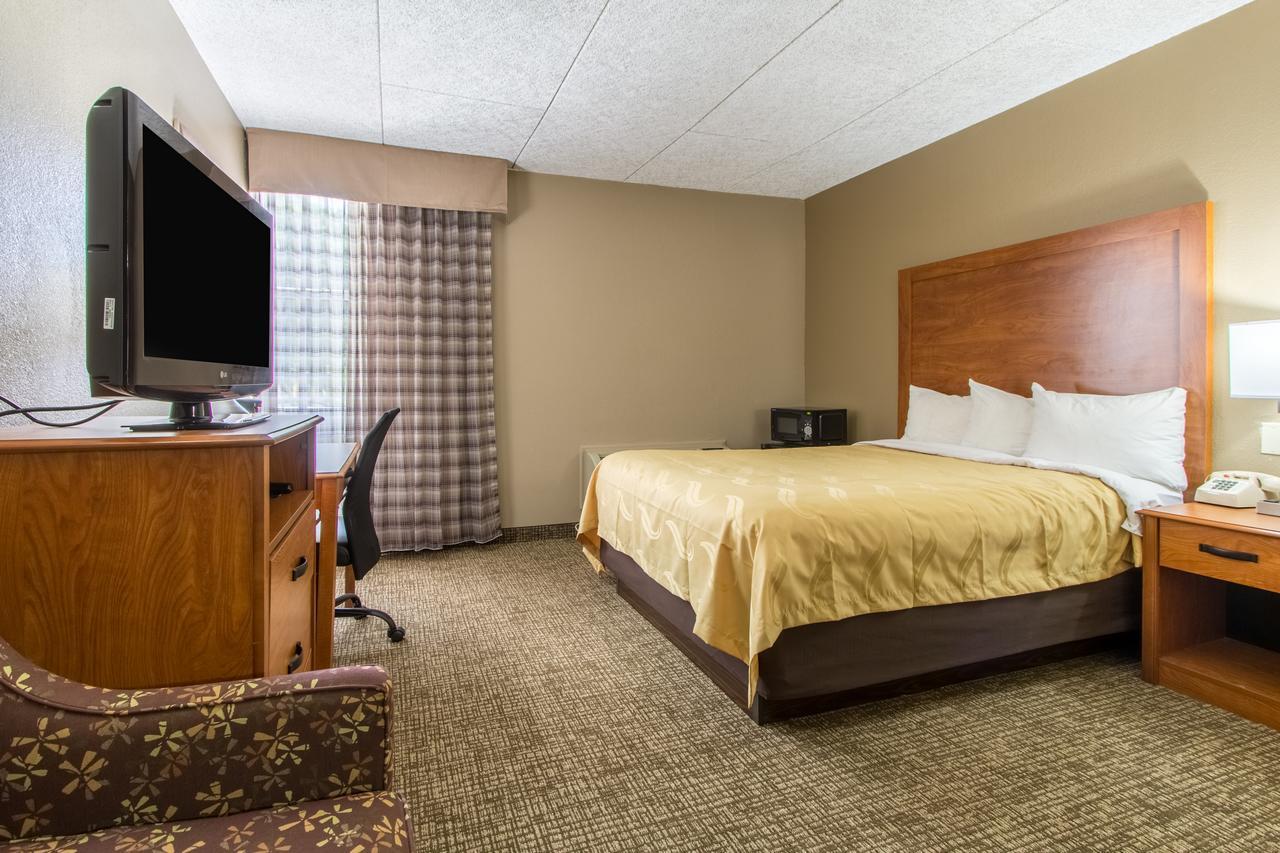 Greenridge Hotel Wickliffe Extérieur photo